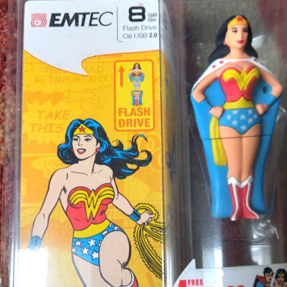 Wonder woman Flash Drive